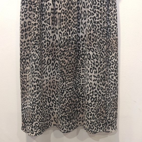 Vince Camuto Sleeveless Leopard Print Draped Chest Faux Wrap Midi Dress Size 4 - Picture 5 of 11